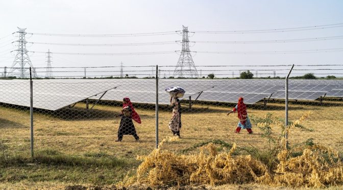India suma 20 GW de capacidad solar fotovoltaica y eólica en los últimos 9 meses